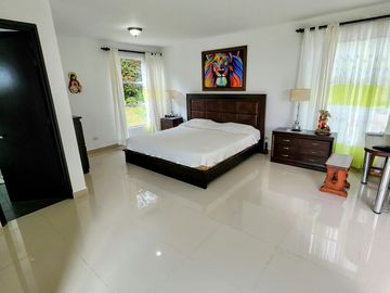 casa campestre en venta en altos del escobero. Cod V12238