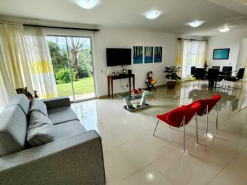 casa campestre en venta en altos del escobero. Cod V12238