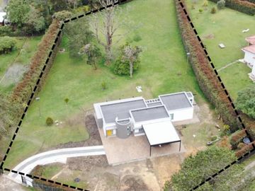 casa campestre en venta en altos del escobero. Cod V12238