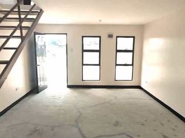 HOUSE AND LOT (TOWNHOUSE TYPE) IN SALUYSOY, MEYCAUAYAN BULACAN NEAR SM CITY MARILAO - NEW MEYCAUAYAN  CITY HALL - NLEX MEYCAUAYAN TOLL PLAZA - PUREGOL