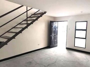 HOUSE AND LOT (TOWNHOUSE TYPE) IN SALUYSOY, MEYCAUAYAN BULACAN NEAR SM CITY MARILAO - NEW MEYCAUAYAN  CITY HALL - NLEX MEYCAUAYAN TOLL PLAZA - PUREGOL