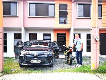 HOUSE AND LOT (TOWNHOUSE TYPE) IN SALUYSOY, MEYCAUAYAN BULACAN NEAR SM CITY MARILAO - NEW MEYCAUAYAN  CITY HALL - NLEX MEYCAUAYAN TOLL PLAZA - PUREGOL
