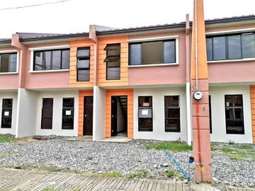 HOUSE AND LOT (TOWNHOUSE TYPE) IN SALUYSOY, MEYCAUAYAN BULACAN NEAR SM CITY MARILAO - NEW MEYCAUAYAN  CITY HALL - NLEX MEYCAUAYAN TOLL PLAZA - PUREGOL