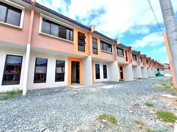HOUSE AND LOT (TOWNHOUSE TYPE) IN SALUYSOY, MEYCAUAYAN BULACAN NEAR SM CITY MARILAO - NEW MEYCAUAYAN  CITY HALL - NLEX MEYCAUAYAN TOLL PLAZA - PUREGOL