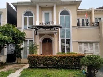 Dijual Rumah Rapih, Terawat Multiakses di Les Belles BSD City