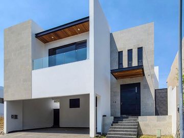 Casas Venta Monterrey Zona Carr. Nacional 58-CV-3136