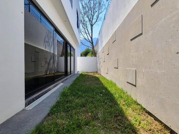 Casas Venta Monterrey Zona Carr. Nacional 58-CV-3136