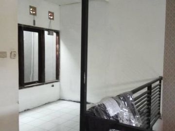 Rumah siap Huni Lokasi strategis Lingkungan nyaman cocok untuk tempat tinggal diCimahi | IGNATIUS