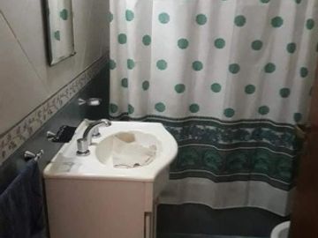 DEPARTAMENTO A LA VENTA 3 AMBIENTES C/ BALCON CORRIDO A LA CALLE ** Urgencia de venta por viaje**