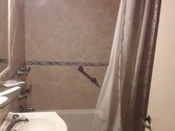 DEPARTAMENTO A LA VENTA 3 AMBIENTES C/ BALCON CORRIDO A LA CALLE ** Urgencia de venta por viaje**