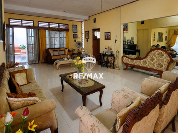 TURUN HARGA!!! DIJUAL RUMAH HITUNG TANAH DI DAERAH CIPETE RAYA JAKSEL