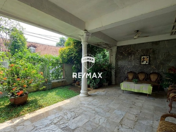 TURUN HARGA!!! DIJUAL RUMAH HITUNG TANAH DI DAERAH CIPETE RAYA JAKSEL