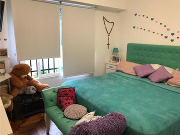 CASA DE 4 AMBIENTES CON COCHERA Y FONDO LIBRE