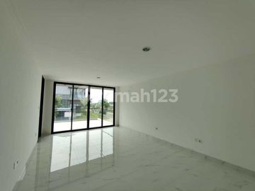 Disewakan Rumah di Permata Hijau Pik2 12X25 Plus 6 Ac Baru