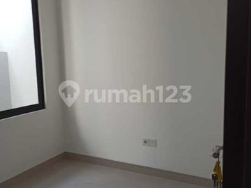 Disewa Rumah Murah Pik 2 Cluster Bagus Strategis Aman Nyaman