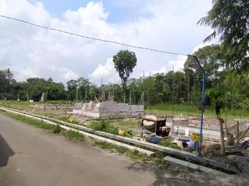Angsuran KPR Mulai 1.8 Jt-an, Rumah Klasik Baru Dijual di Prambanan