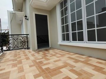 Rumah minimalis 2 lt di Rangkapan Jaya Depok 1,4 M an