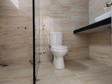 Rumah minimalis 2 lt di Rangkapan Jaya Depok 1,4 M an