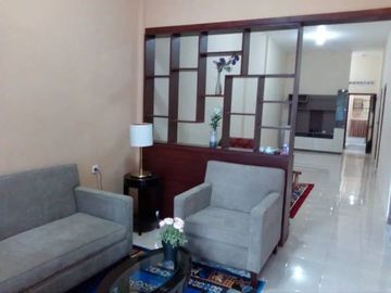 Gubeng Kertajaya Dijual Rumah Mewah Baru di renovasi total