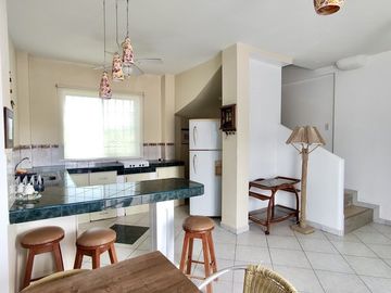 Punta Blanca, 2 casas adosadas con vista al mar, en venta.