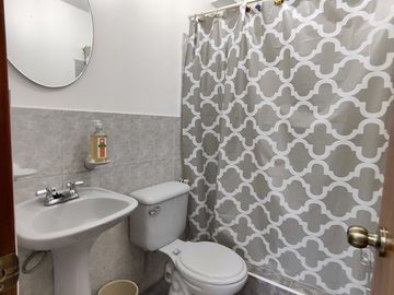 Punta Blanca, 2 casas adosadas con vista al mar, en venta.