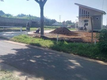 Rumah Eksotis di Pakuhaji Ngamprah Bandung Barat Mainroad Strategis