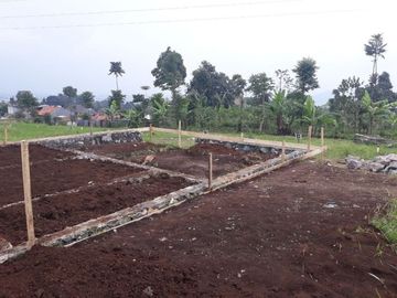 Rumah Eksotis di Pakuhaji Ngamprah Bandung Barat Mainroad Strategis