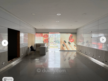 Local comercial en Ciudad empresarial