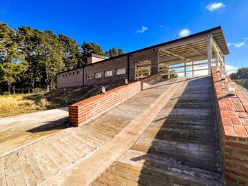 Casa quinta ,una hectarea en Sierra de los padres