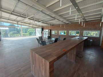 Casa quinta ,una hectarea en Sierra de los padres