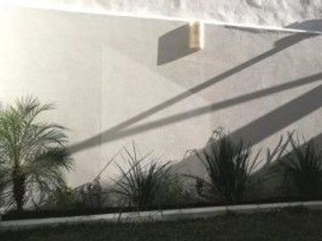 CASA EN FRACCIONAMIENTO EN BURGOS, TEMIXCO, MORELOS.