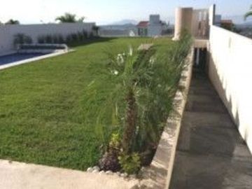 CASA EN FRACCIONAMIENTO EN BURGOS, TEMIXCO, MORELOS.