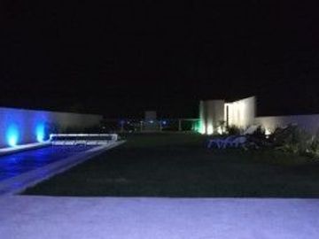 CASA EN FRACCIONAMIENTO EN BURGOS, TEMIXCO, MORELOS.