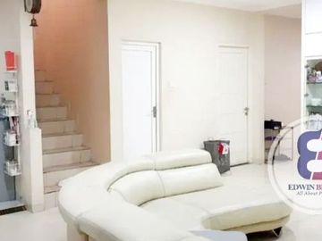 DIJUAL RUMAH FULL FURNISHED @METRO PERMATA, KARANG TENGAH ,TANGERANG
