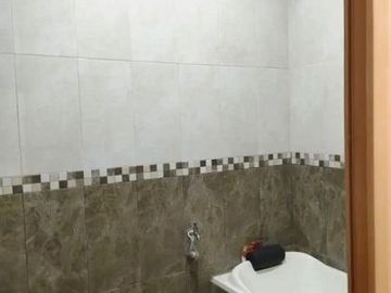 SEWA Rumah Jatipadang 2Lantai dekat TB Simatupang minimal 1tahun sewa