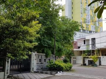Rumah Luas Asri Sejuk Sarono Jiwo Prapen Jemursari Surabaya Selatan