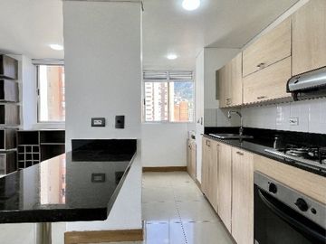 apartamento en arriendo en lalinde. Cod A6834