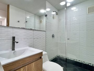 apartamento en arriendo en lalinde. Cod A6834