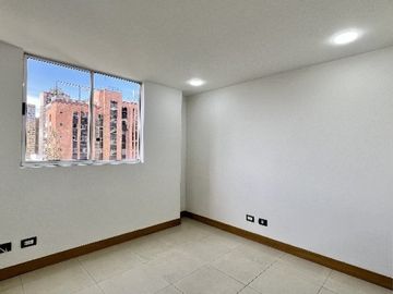 apartamento en arriendo en lalinde. Cod A6834