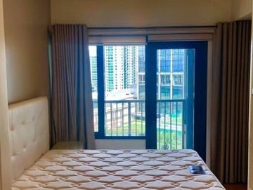 Condominium for Rent 1 Bedroom: 1BR Flat Condo for Rent / Lease in One Rockwell West Tower Rockwell Center Makati City