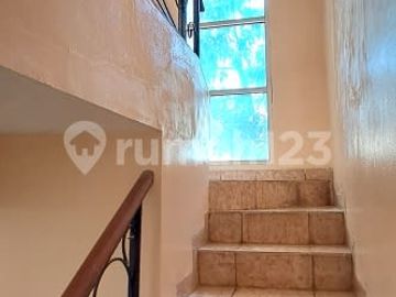 Siap Huni, Rumah, 2 Lantai, di Cluster Monaco