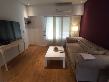 Casa Fondo en venta en Villa Luzuriaga