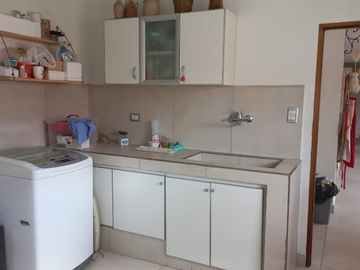 Casa Fondo en venta en Villa Luzuriaga