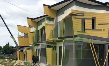 Elegant Single Attached Houses in Eastland Estate Liloan