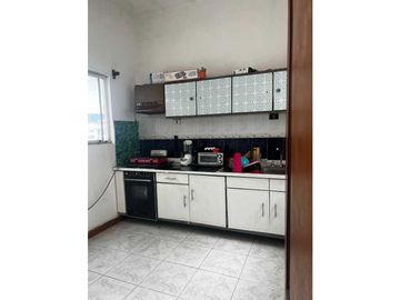 DEPARTAMENTO CENTRICO PARA OFICINA O VIVIENDA EN  VENTA O RENTA