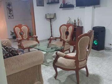 SE VENDE EXCELENTE CASA EN LOS ALCÁZARES CON RENTA, MANIZALES