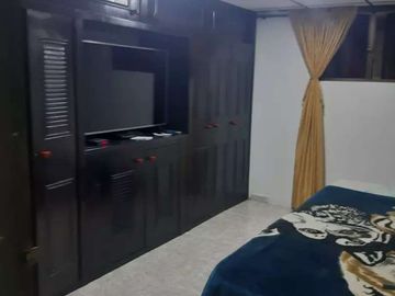 SE VENDE EXCELENTE CASA EN LOS ALCÁZARES CON RENTA, MANIZALES