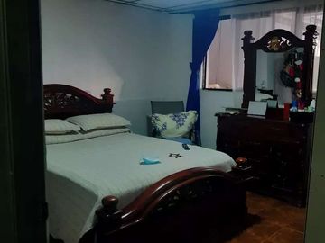 SE VENDE EXCELENTE CASA EN LOS ALCÁZARES CON RENTA, MANIZALES
