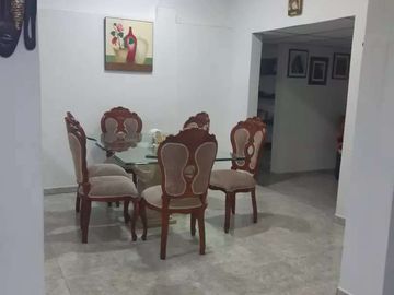 SE VENDE EXCELENTE CASA EN LOS ALCÁZARES CON RENTA, MANIZALES