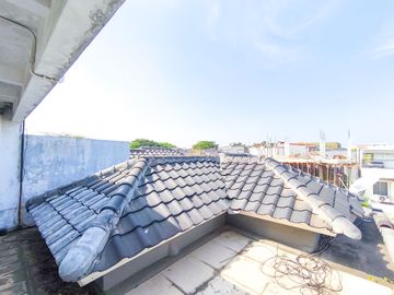 Rumah LT 108 Strategis di BSD 11 Mnt ke Eka Hospital Siap Huni J-52479